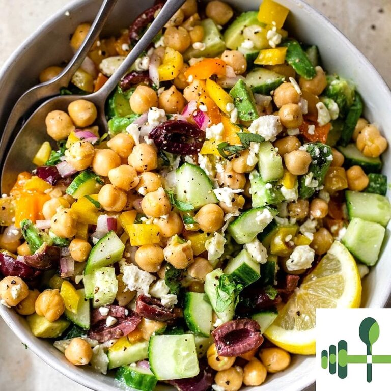 Mediterranean Chickpea Salad