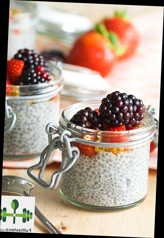 Chia Pudding With Almond Milk & Fresh Fruit 29 Chia Pudding With Almond Milk & Fresh Fruit