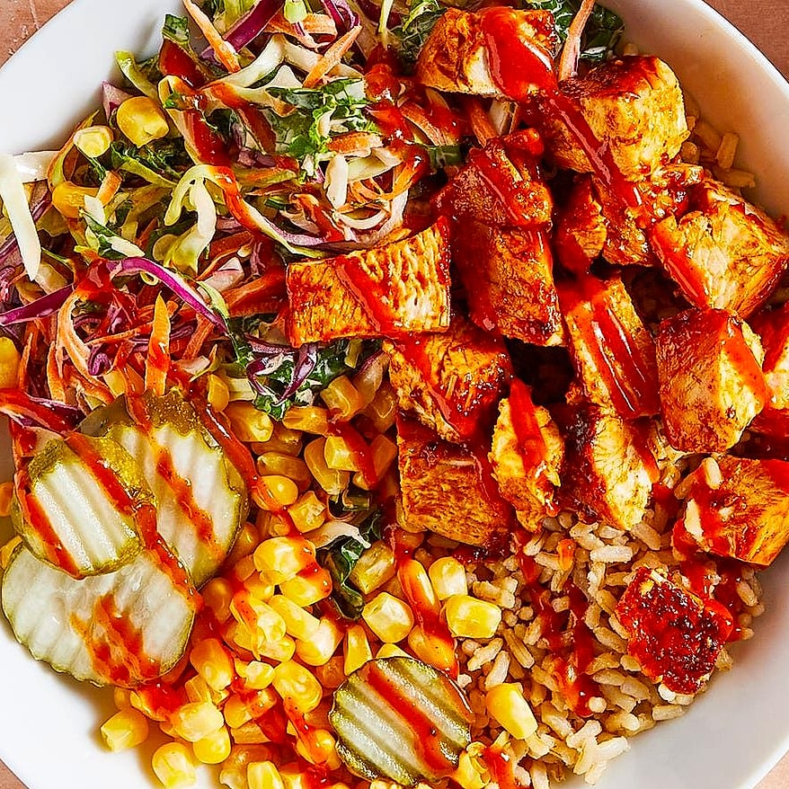 21 High-Protein Bowls That'll Keep You Full Without The Food Coma 6 BBQ Chicken and Quinoa Bowl