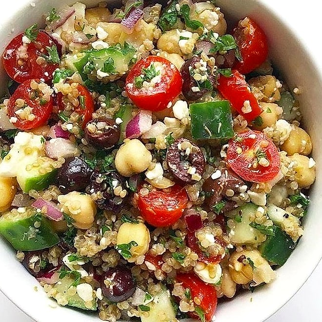 25 Days Of Mediterranean Diet Lunch Ideas You’ll Love 21 Chickpea and Tomato Stew