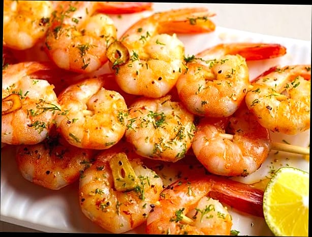 15 Heart-Healthy Low Cholesterol Meals To Make Again & Again 7 Grilled Shrimp and Quinoa Bowl
