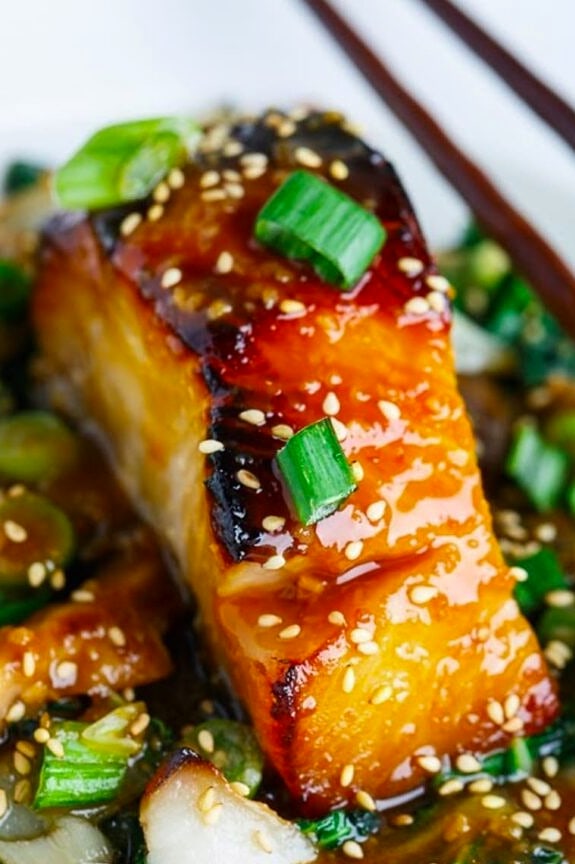 30 Calorie Deficit Meals That Are Full Of Flavor (Not Sad!) 12 Miso Glazed Cod With Edamame Rice