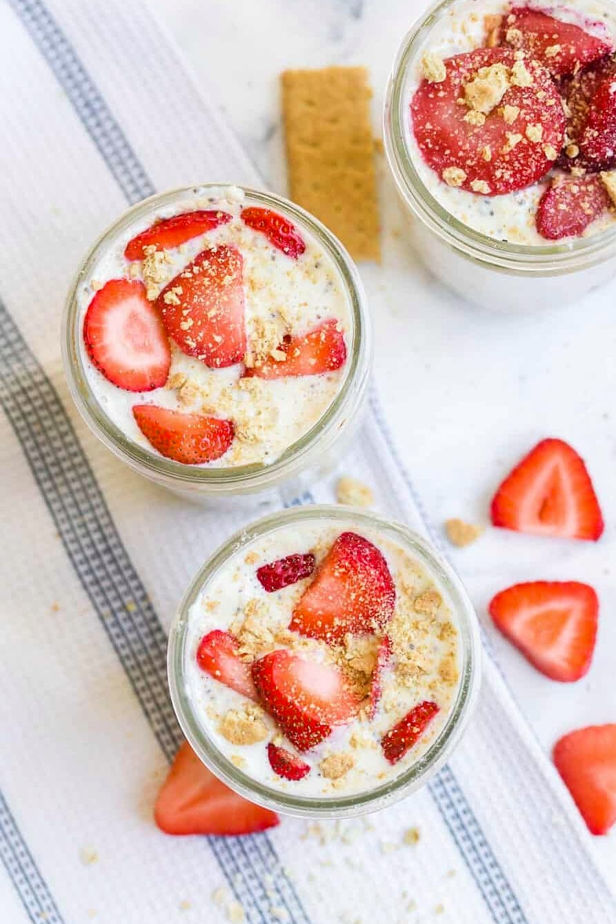 15 High-Protein Overnight Oats 7 Strawberry Cheesecake Protein Overnight Oats