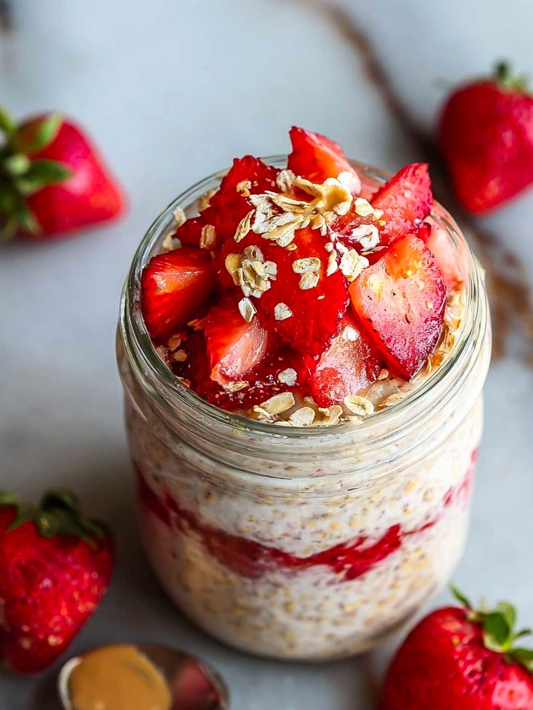 Strawberry Cheesecake Overnight Oats