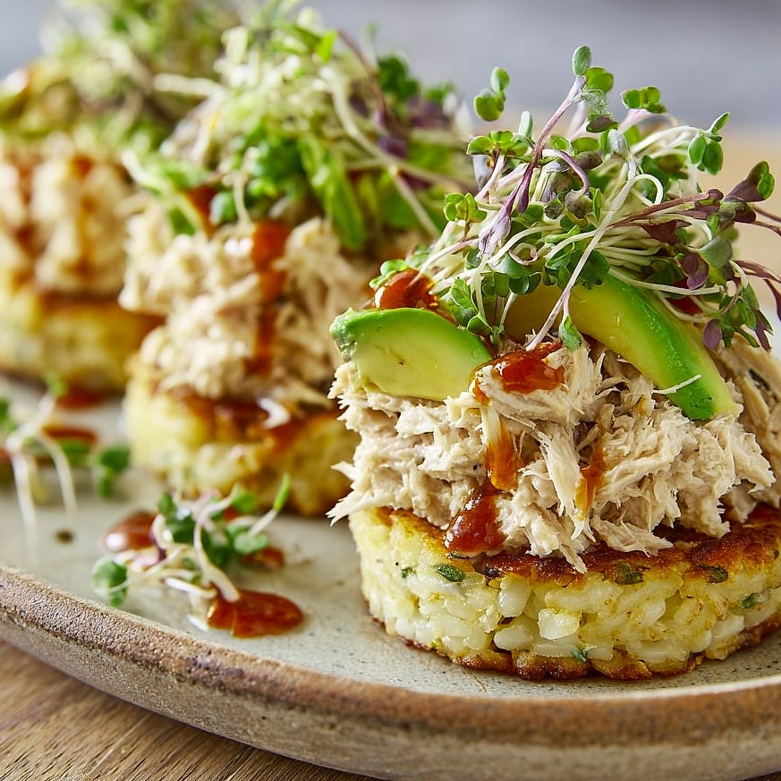 Tuna on Rice Cakes